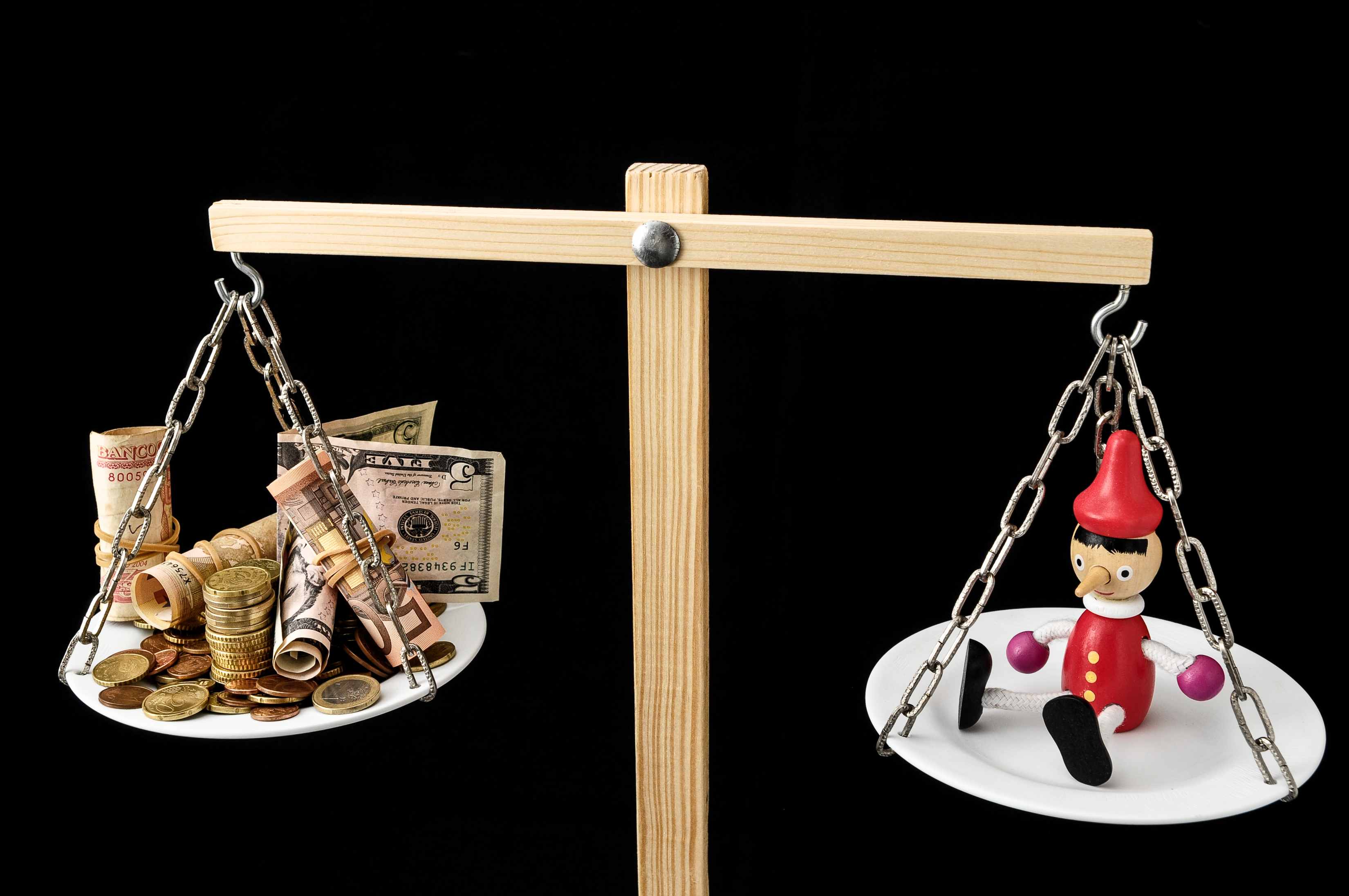 Сравнение методов накопления: традиционные vs. креативные